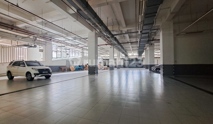 Show Room Disewakan Luas bisa Disesuaikan Kebutuhan Bsd City