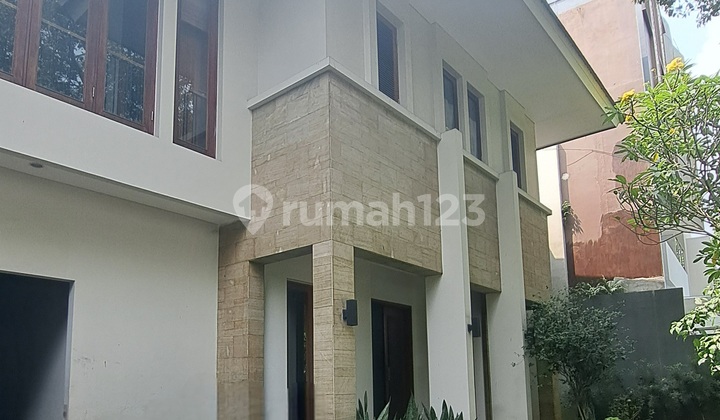 Rumah 2 Lantai Terawat bisa KPR Kerinci Kebayoran Baru Jak Sel