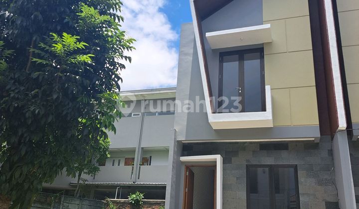 Rumah Baru 2 Lantai Siap Huni Strategis Kencana Loka Ext Bsd 2