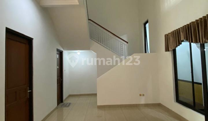 Rumah 2 Lantai Pinggir Jalan Bisa Untuk Usaha Nusaloka Bsd 2