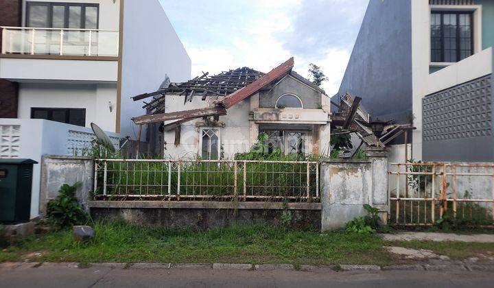 Rumah hancur hitung tanah saja siap transaksi cepat lokasi strategis Kencana Loka BSD 1