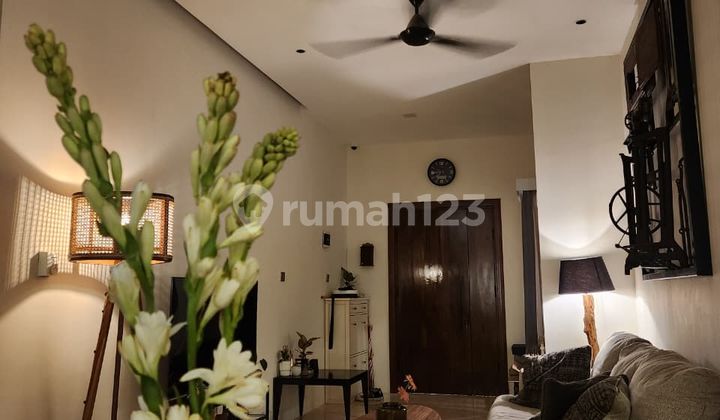 Rumah Super Cantik 2.5 Lantai Semi Furnish Siap Huni Nusaloka BSD