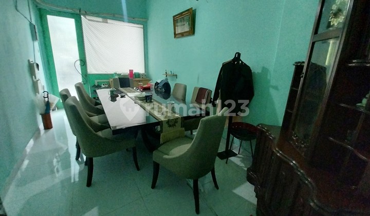 Cukup Strategis Tuk Usaha Akses Jalan di Senopati Jakarta Selatan 2