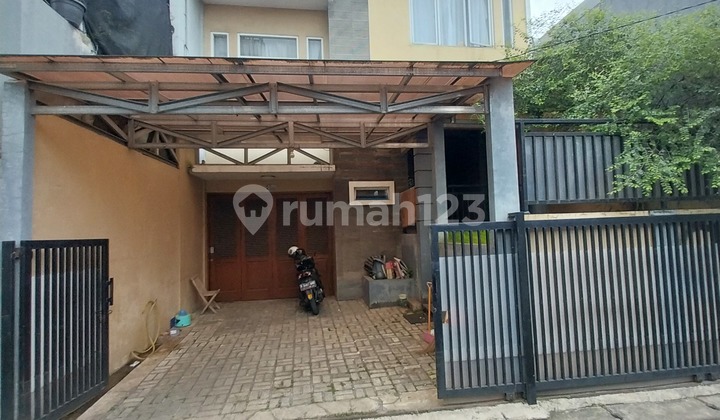 Dekat Sekali ke Stasiun Pondok Ranji Ciputat dan ke Bintaro Plaza