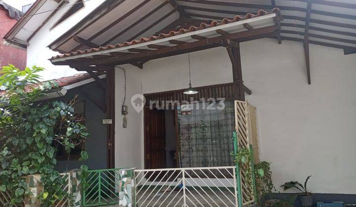 Rumah Bagus Jalan Pelita Di Tanah Kusir Jakarta.selatan 1