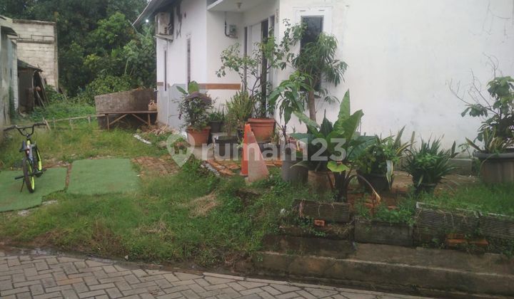 A 320m Wide Yard House in the Ciledug Pasar Bengkok Area 2