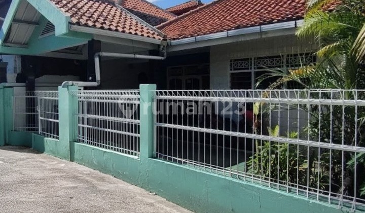 Rumah Dekat Stasiun Jurangmangu dan Pasar Ciputat