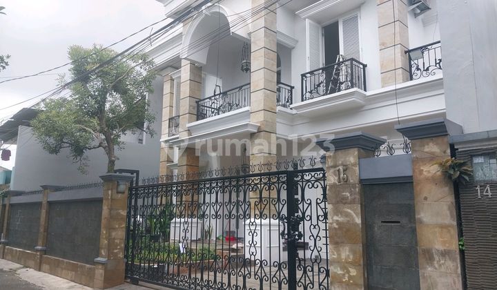 Rumah Cantik Siap Huni Di Lebak Bulus Jakarta Selatan