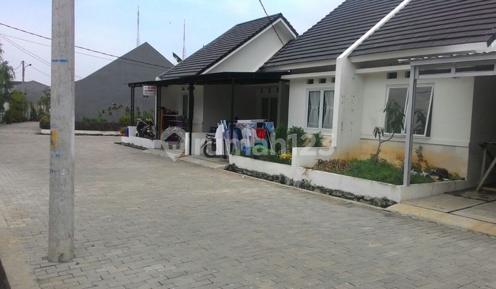 Rumah Mungil Cantik Di Ciledug Dekat Pasar Lembang