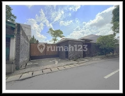 Well-Maintained Luxury House in Jagakarsa, South Jakarta 2