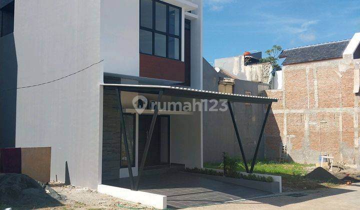 Rumah Cantik Ada Mezanin Dan 2 Lantai Di Ciputat 2