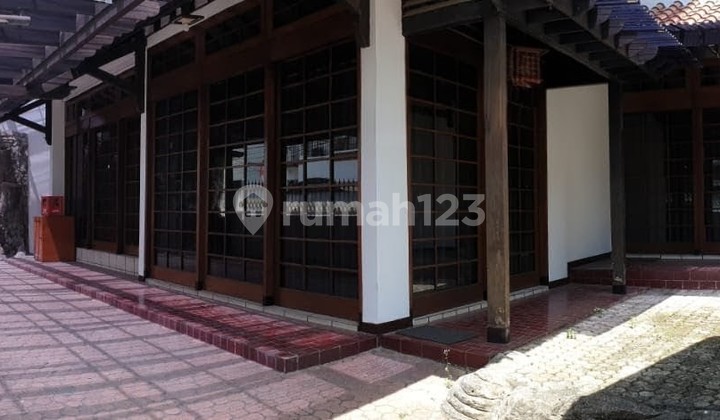 Rumah Bagus Terawat di Daerah Senopati Jakarta Selatan