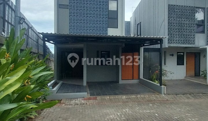 Jual Cepat Rumah Cantik 2 Lantai Di Serua Ciputat