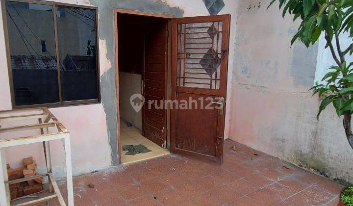 Rumah 2 lantai hadap timur daerah aksara 1
