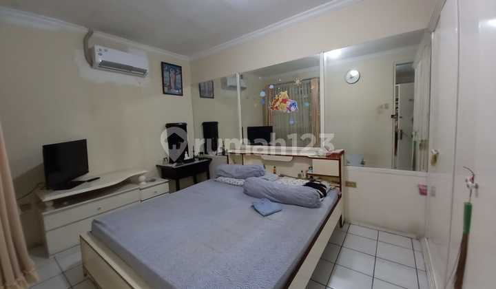 For Sale House in Citra 1 2