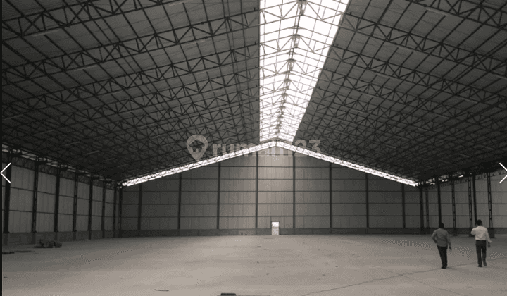 Disewakan Gudang Di Karawang Barat Lb. 1.053m2 1