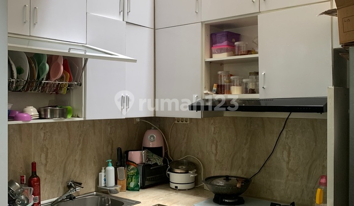 Dijual Rumah Kenari Golf Pik 6x16m2 Semi Furnish  2