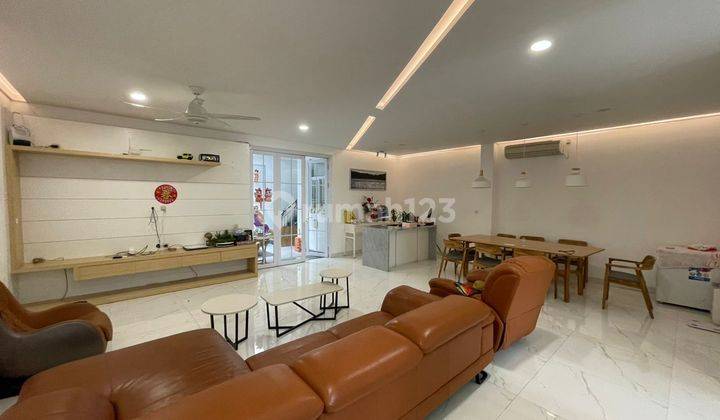 Dijual Rumah di Golf Lake Residence Jakarta Barat 1