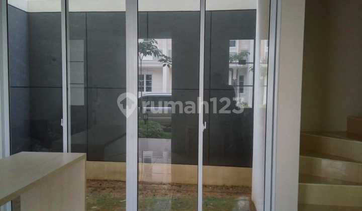 For Rent: House in Vanya Park Cluster Azura, BSD City, Fully Furnished.