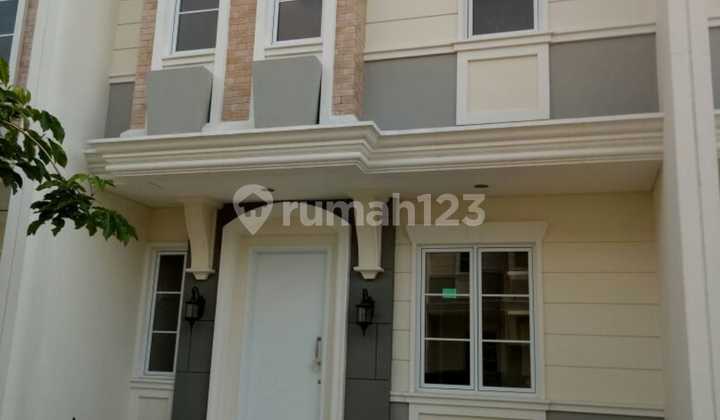 For Rent: House in Vanya Park Cluster Azura, BSD City, Fully Furnished.