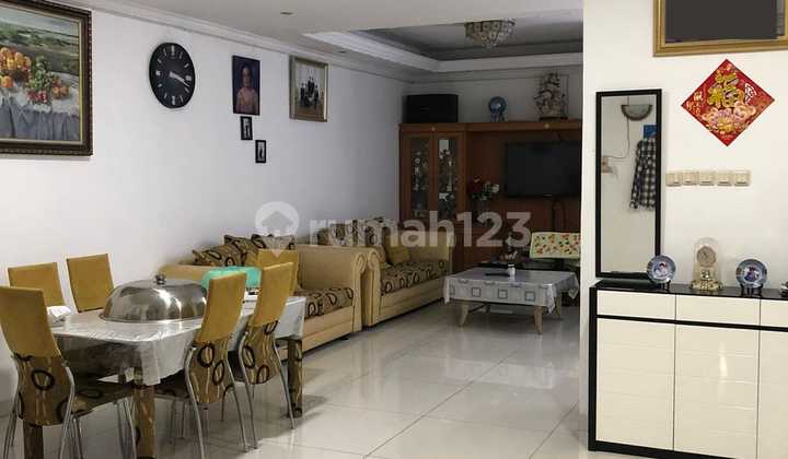 Dijual Cepat Rumah Walet Elok Pik Lt 8x20m, 2,5 Lantai 4kt SHM