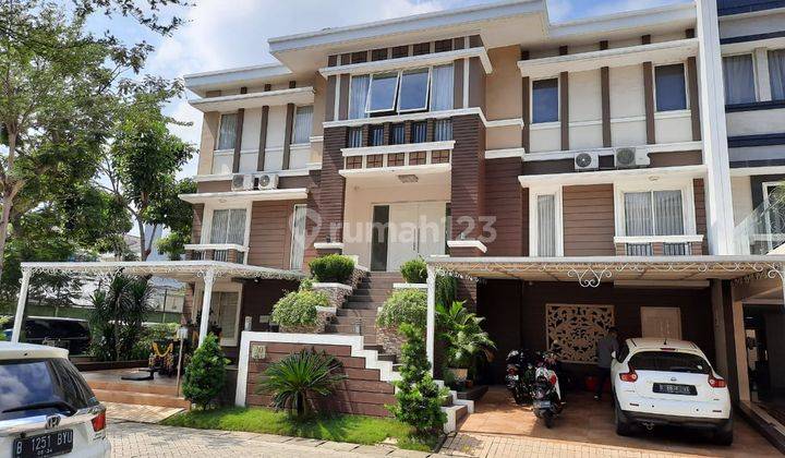 Dijual Rumah 2 Unit Jd 1 di Golf Lake Cluster Venetian Golf Lt 16x25m2, 3 Lantai Furnish SHM 1