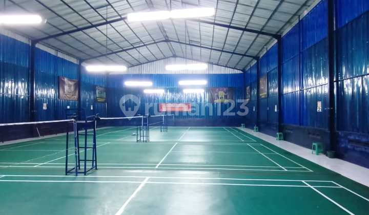 FOR RENT: Land formerly used as badminton court field
