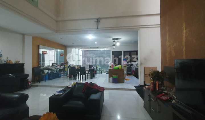 DIJUAL/WTS RUMAH Di Manyar PIK DIJUAL/WTS RUMAH Di Manyar PIK
