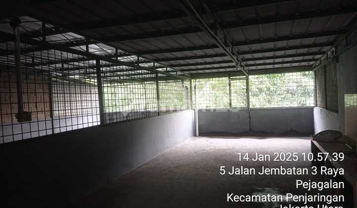 For Sale/Rent 2-Unit Shophouse on Jalan Jembatan 3 Raya 2