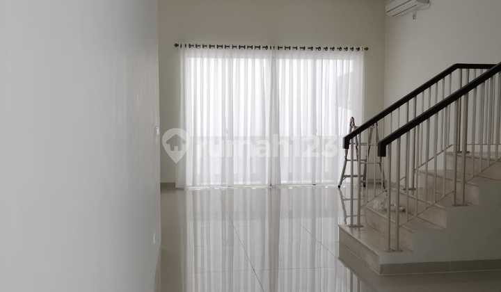 Disewakan Rumah crown golf Disewakan Rumah crown golf