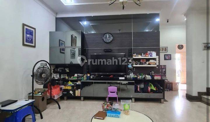 Dijual Rumah Siap Huni 3.5 Lantai di Daan Mogot Baru, Luas 10x20 2