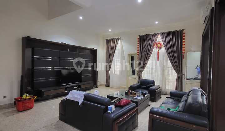 Dijual Rumah di Bgm Pik Johar 10 X 23m2, 4+1KT Hadap Selatan