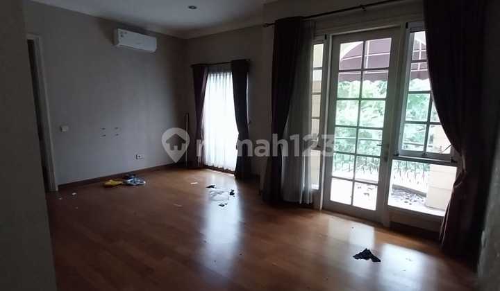 For sale Rumah di The Green For sale Rumah di The Green