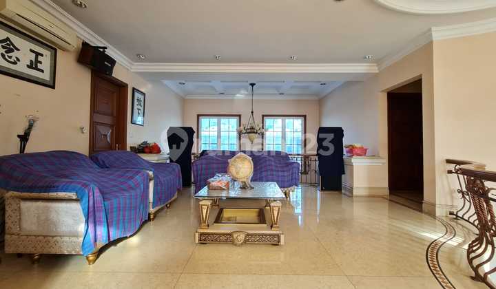 Dijual Rumah Bagus dengan Private Dermaga di Pantai Mutiara