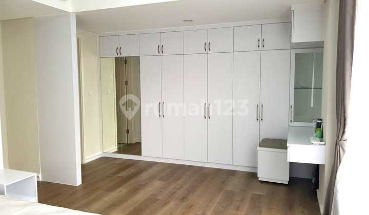 FOR SALE FAST Rainbow Springs Apartment 4BR Furnished Summarecon Serpong FOR SALE FAST Rainbow Springs Apartment 4BR Furnished Summarecon Serpong