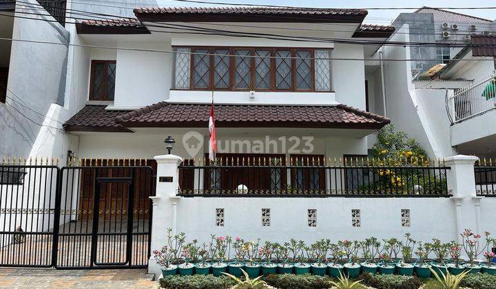 Dijual Rumah Bagus Semi Furnished di Pluit Selatan 1