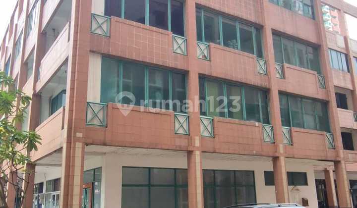 Dijual Rukan Graha Cempaka Mas Posisi di Hook