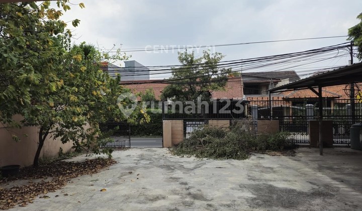 For Sale Strategic House Attractive Price in Pesanggrahan 2