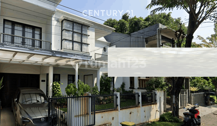 For Sale Strategic House Attractive Price in Bintaro Tangerang