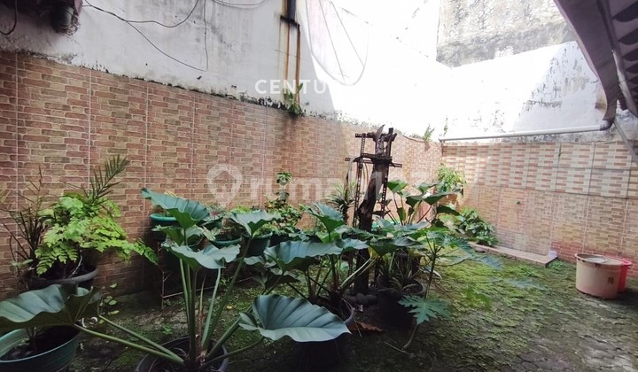 For Sale: Strategic Boarding House in Block A, South Jakarta 2
