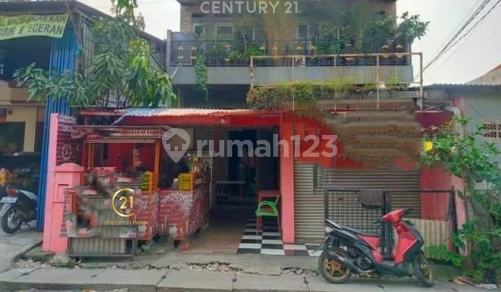 Strategic and Attractively Priced Shop House for Sale in Cipadu 1