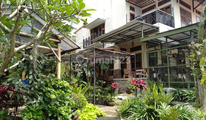 Rumah geust house rapih lingkungan sejuk 1