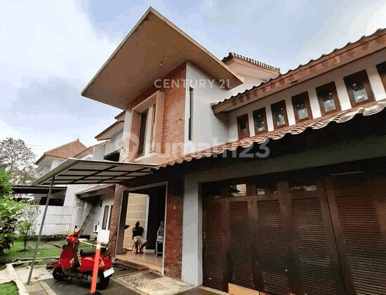 Dijual Rumah Cantik Strategis di Bintaro Sektor 1