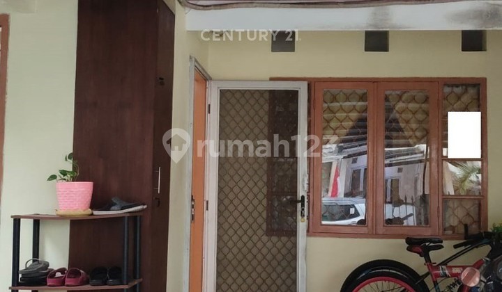 Dijual Rumah Strategis Daerah Bintaro Siap Huni