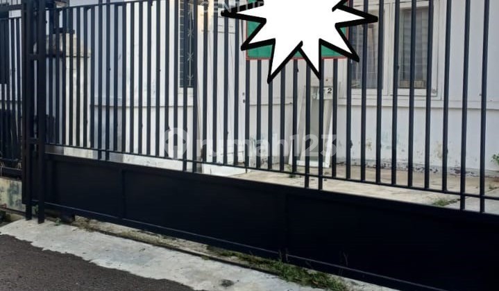 For Sale Strategic Position Hook House In Bintaro Area Complex