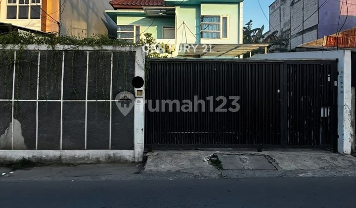 For Sale, Strategic House at an Attractive Price in Kreo For Sale, Strategic House at an Attractive Price in Kreo