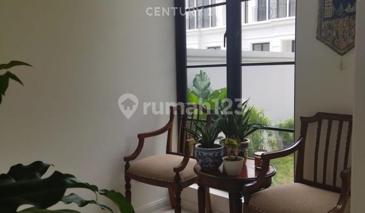 Dijual Rumah Hook Bagus Strategis Harga Menarik di Kemang