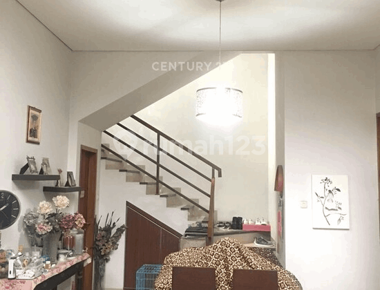 For Sale Nice Strategic Ready-to-Occupy House in Pesanggrahan 2