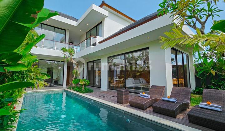 Modern contemporary style villa 3BR Luas 310m2 Mas Ubud