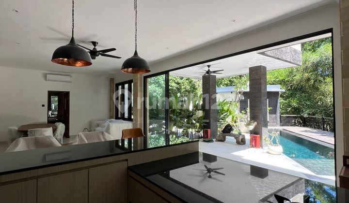 Ocean View Villa Ketewel Gianyar 3 Bedrooms 200M² 2